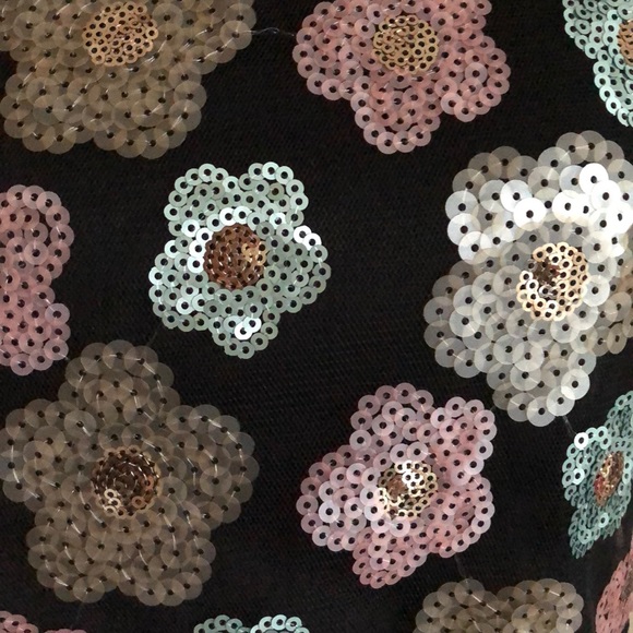 Nordstrom flower sequin tank top - Picture 2 of 3